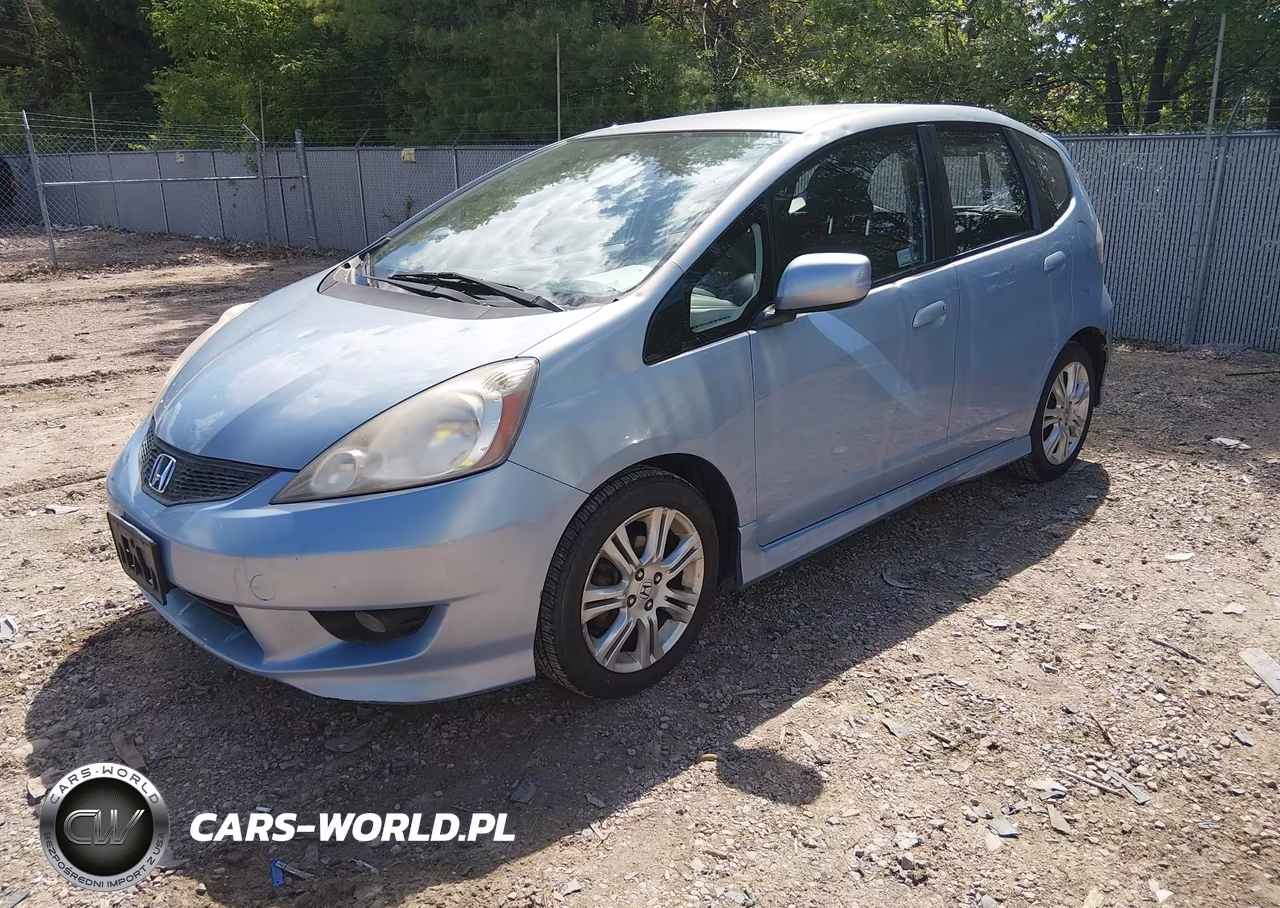 2010 Honda Fit Sport VIN:JHMGE8H42AC001025 - 2