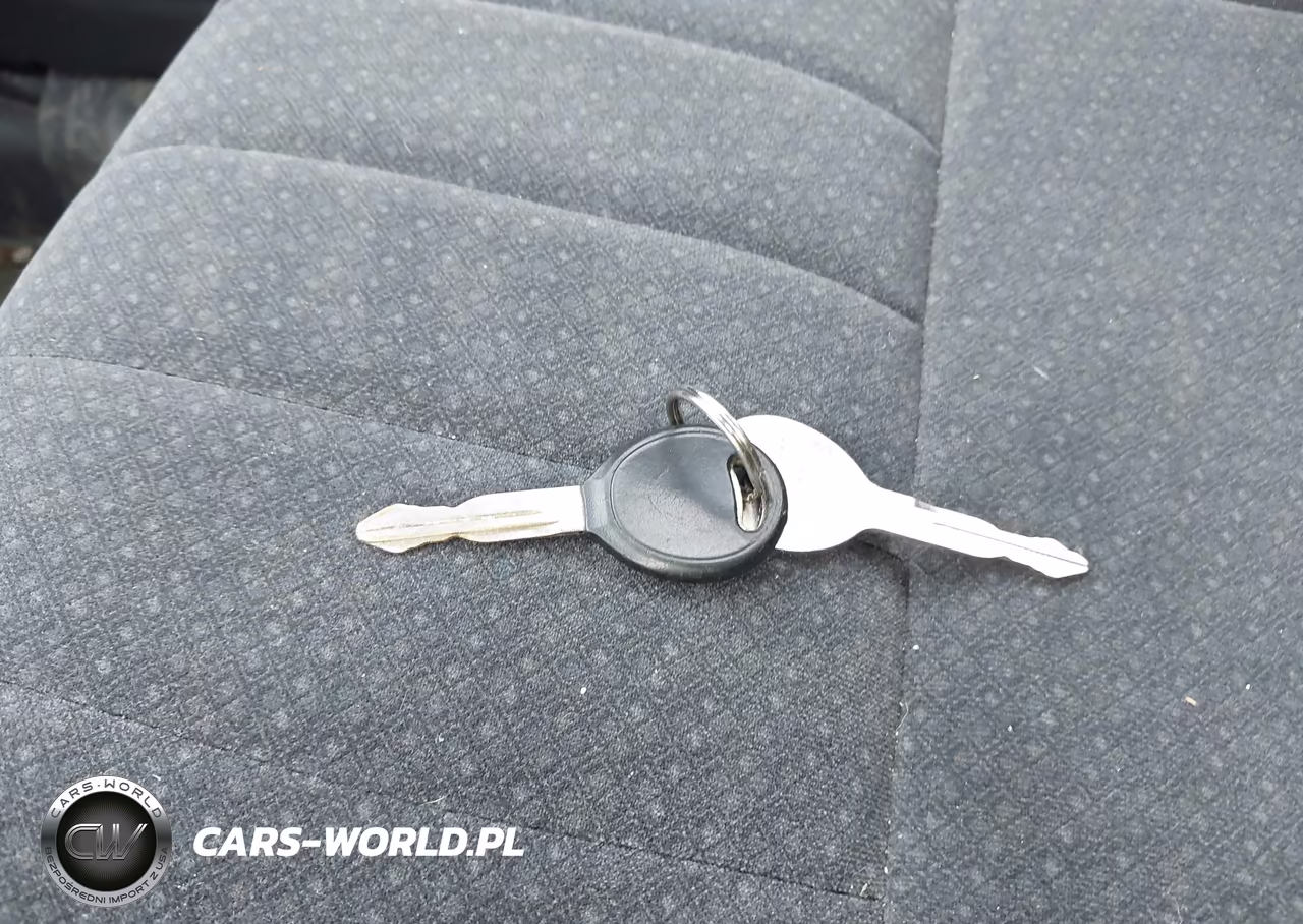 2003 Chrysler Pt Cruiser VIN:3C4FY48B53T560863 - 11