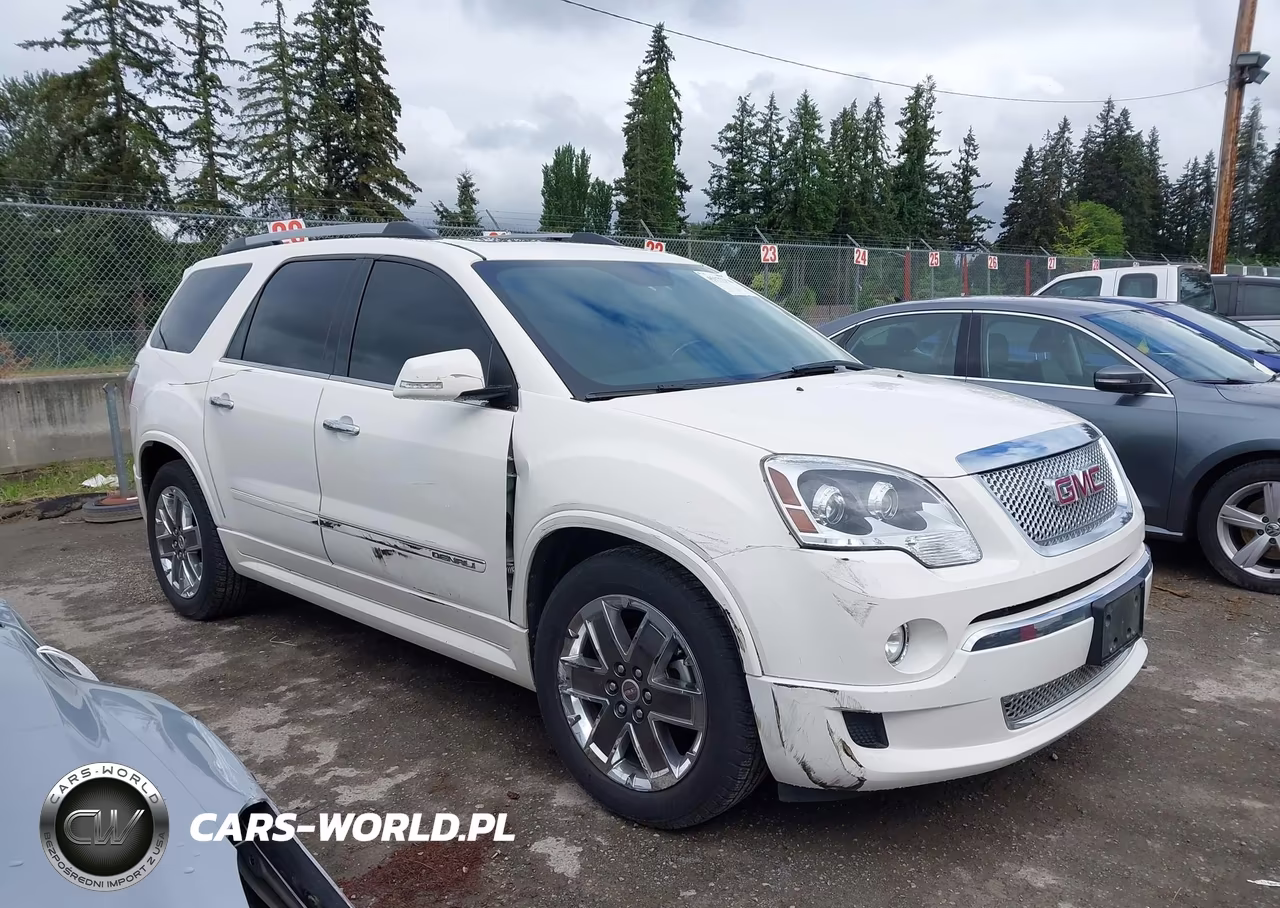 2011 GMC Acadia Denali