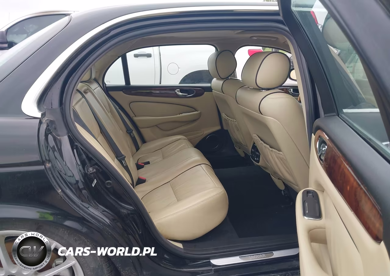 2007 Jaguar Xj VIN:SAJWA79B27SH14817 - 8