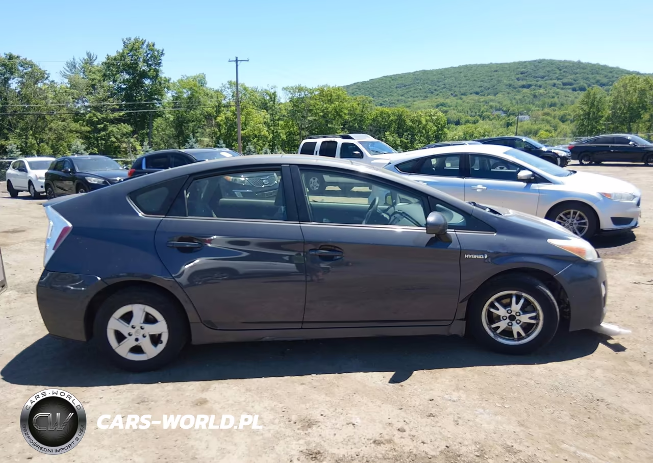 2011 Toyota Prius Three VIN:JTDKN3DU7B0259533 - 14