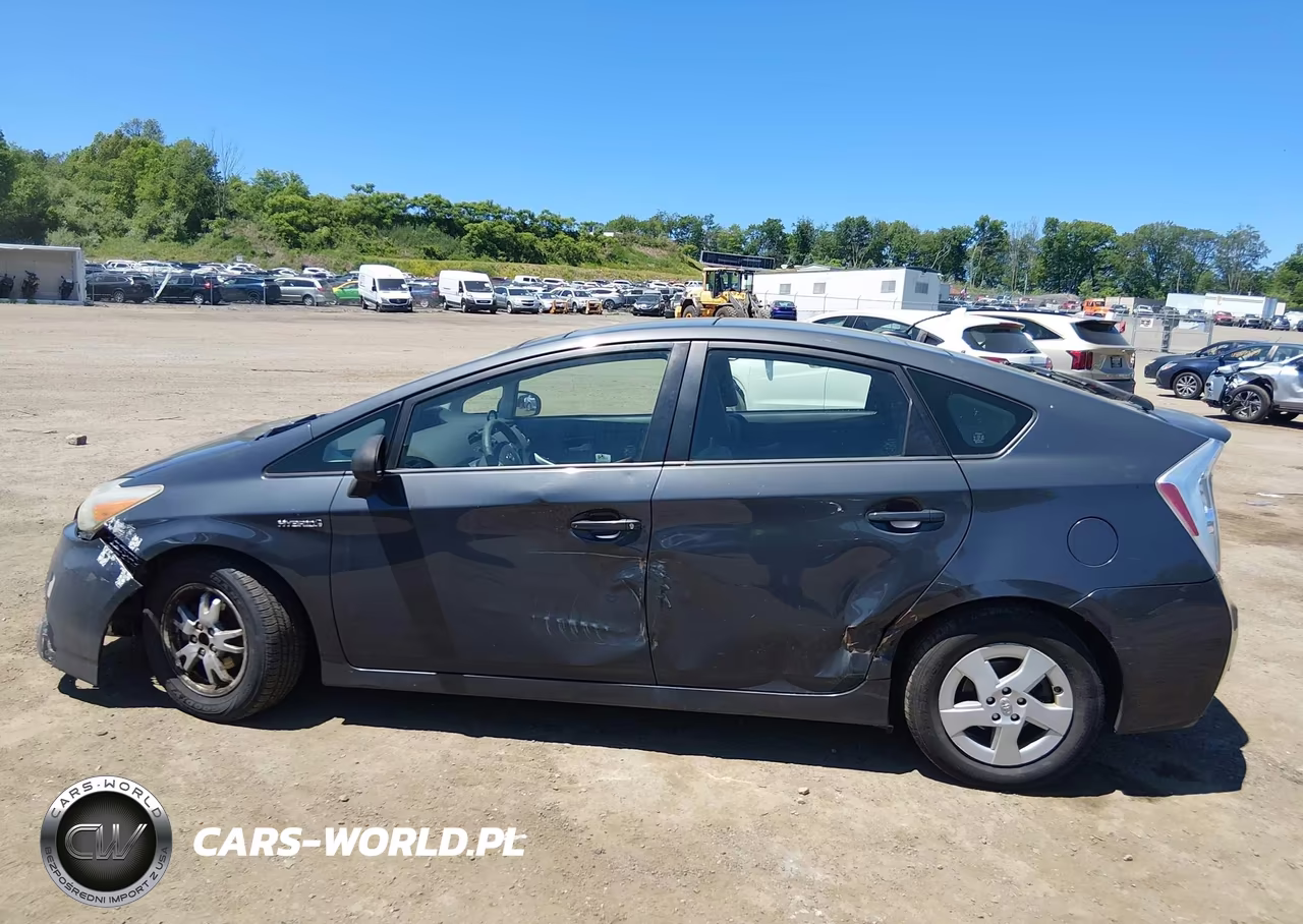2011 Toyota Prius Three VIN:JTDKN3DU7B0259533 - 15