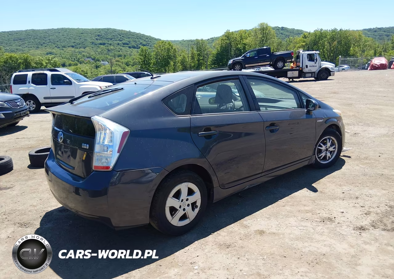 2011 Toyota Prius Three VIN:JTDKN3DU7B0259533 - 4