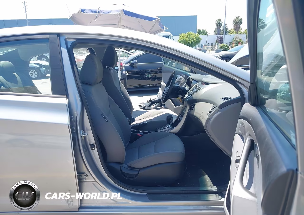 2013 Hyundai Elantra Gls VIN:KMHDH4AE8DU742474 - 5