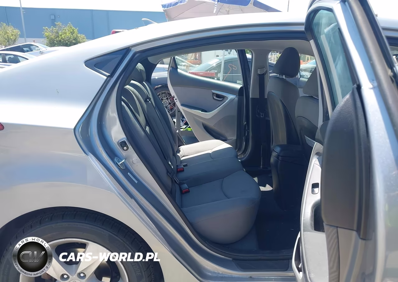2013 Hyundai Elantra Gls VIN:KMHDH4AE8DU742474 - 8