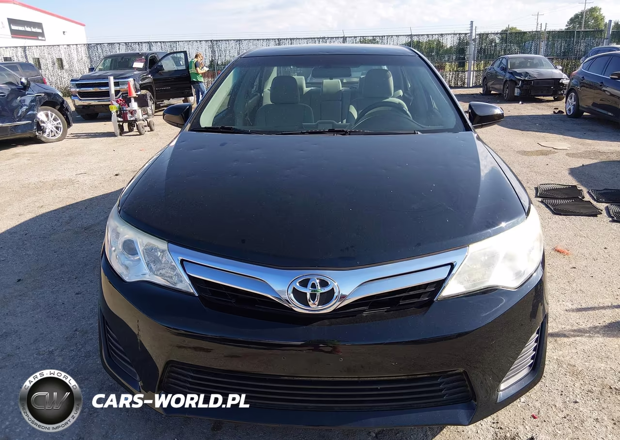 2014 Toyota Camry Le VIN:4T4BF1FK1ER409499 - 12