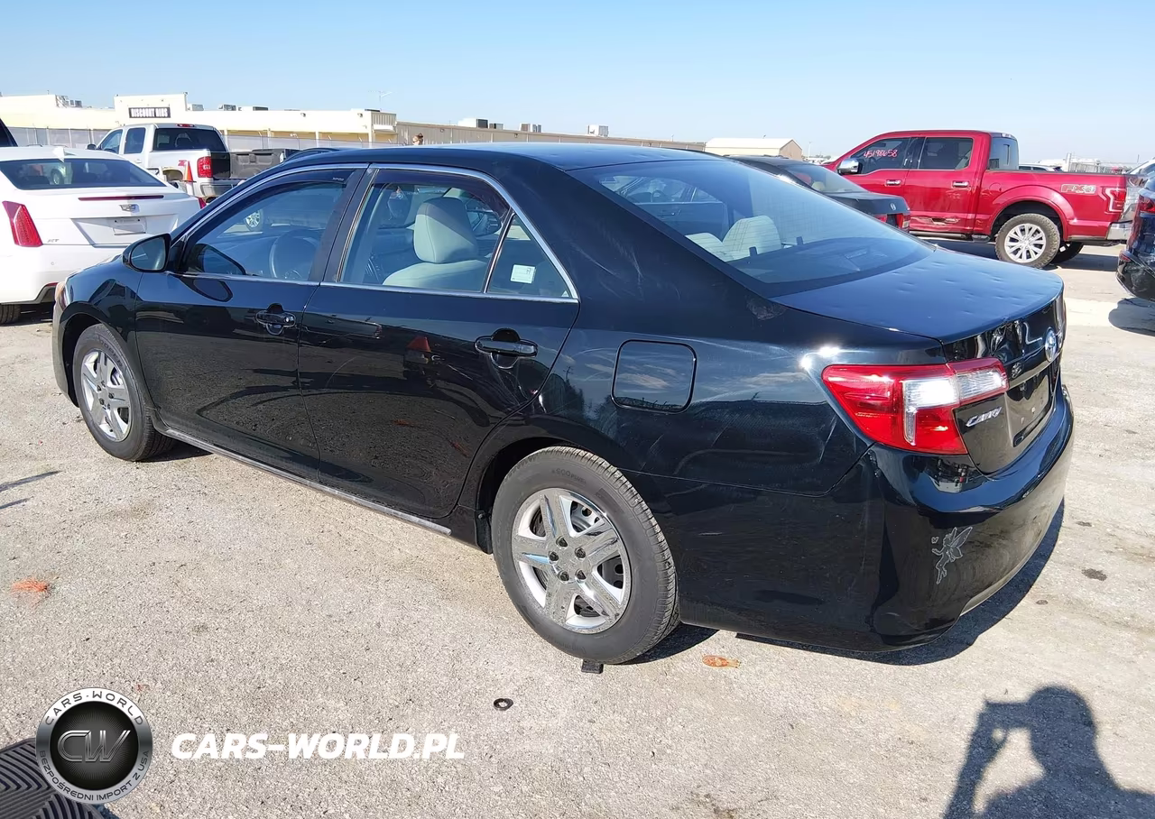 2014 Toyota Camry Le VIN:4T4BF1FK1ER409499 - 3