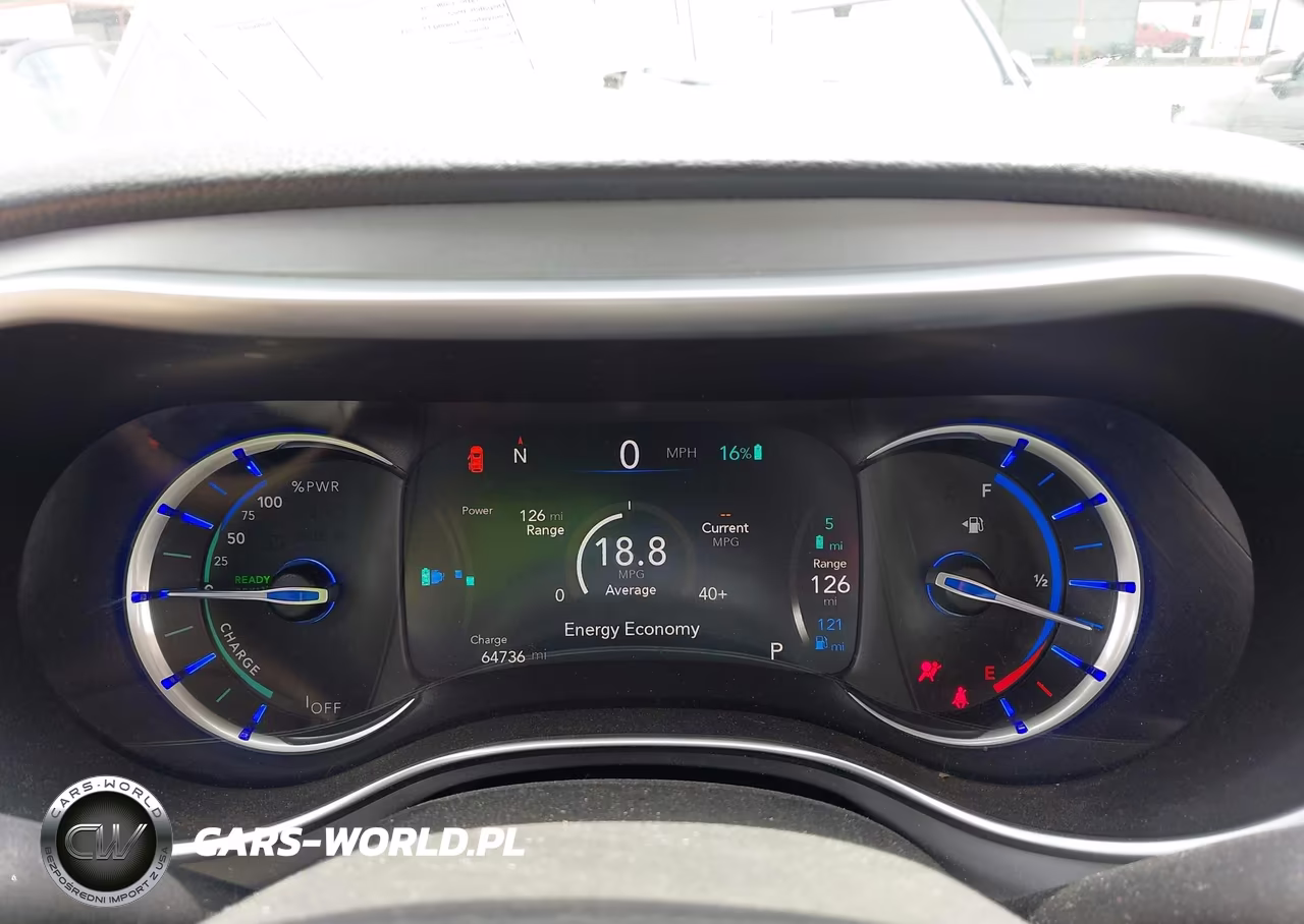 2018 Chrysler Pacifica Hybrid Limited VIN:2C4RC1N70JR230347 - 7