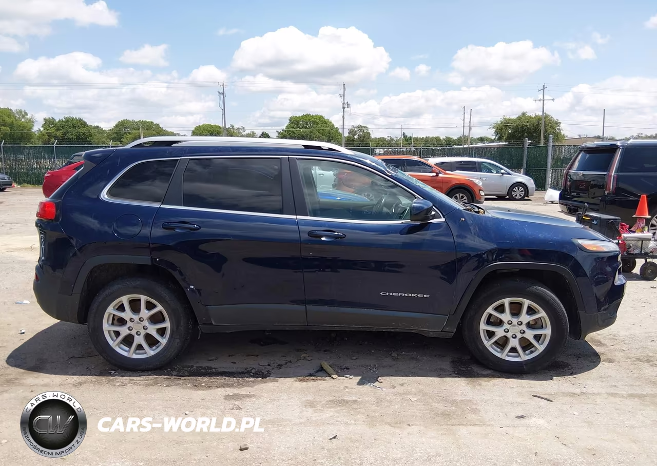 2016 Jeep Cherokee Latitude VIN:1C4PJMCB4GW285941 - 13