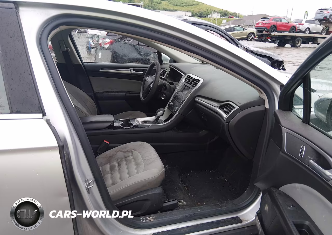2015 Ford Fusion S VIN:1FA6P0G79F5111933 - 5