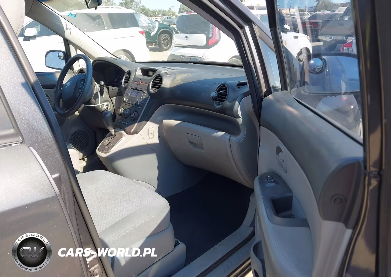 2008 Kia Rondo Lx V6 VIN:KNAFG526687135827 - 5