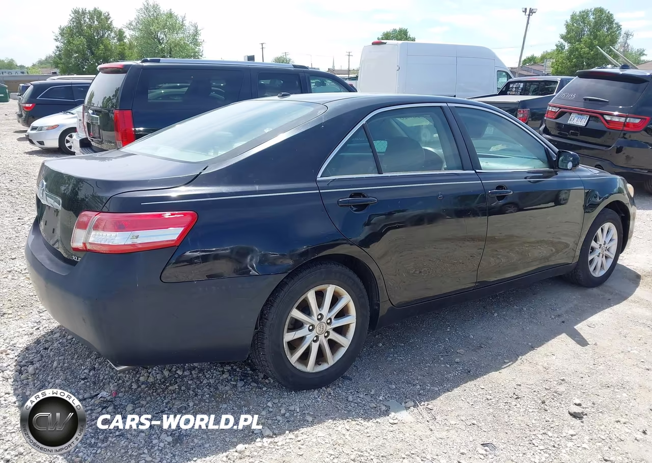 2011 Toyota Camry Xle VIN:4T1BF3EK1BU187114 - 4