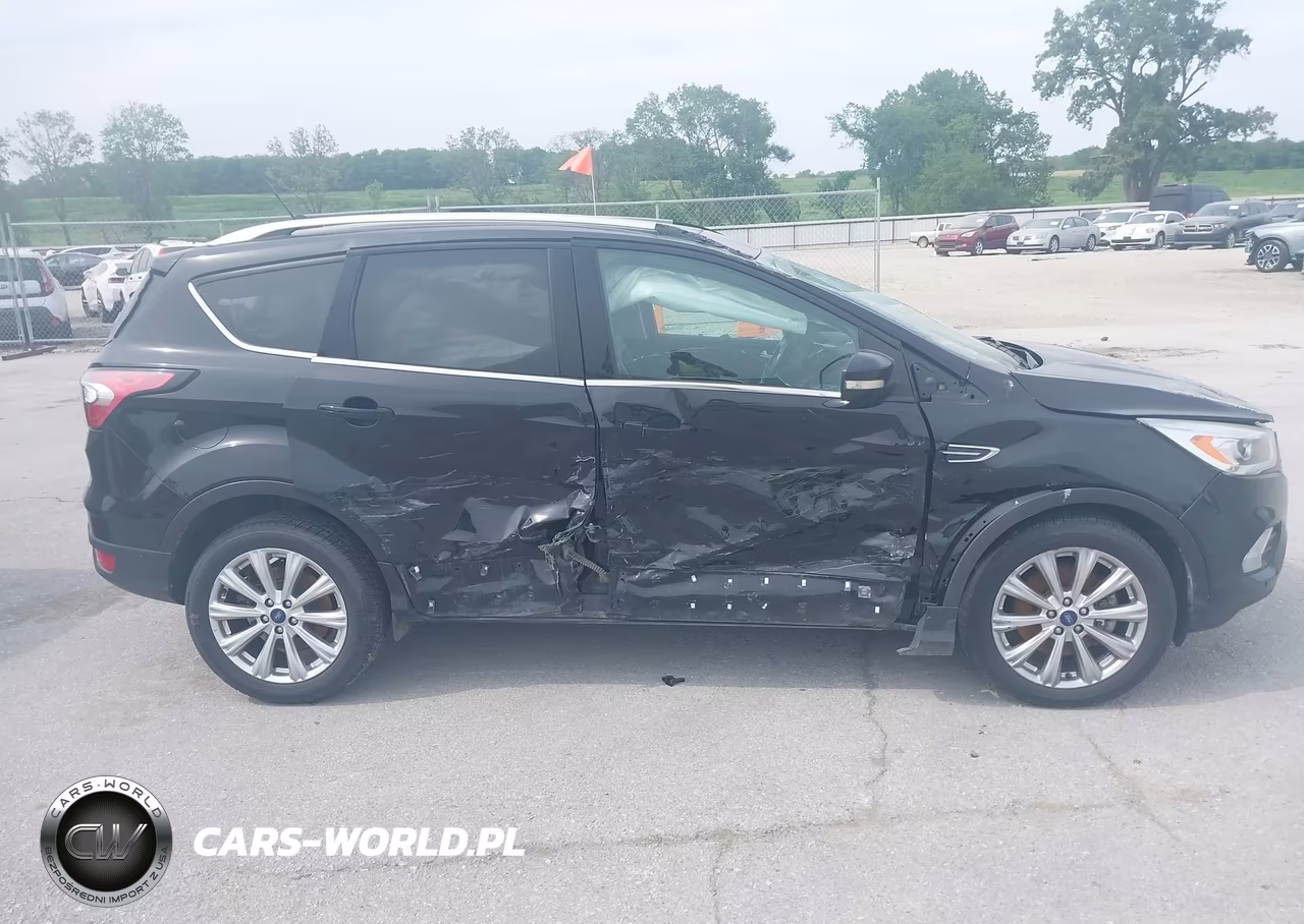 2018 Ford Escape Titanium VIN:1FMCU9J92JUA91880 - 12