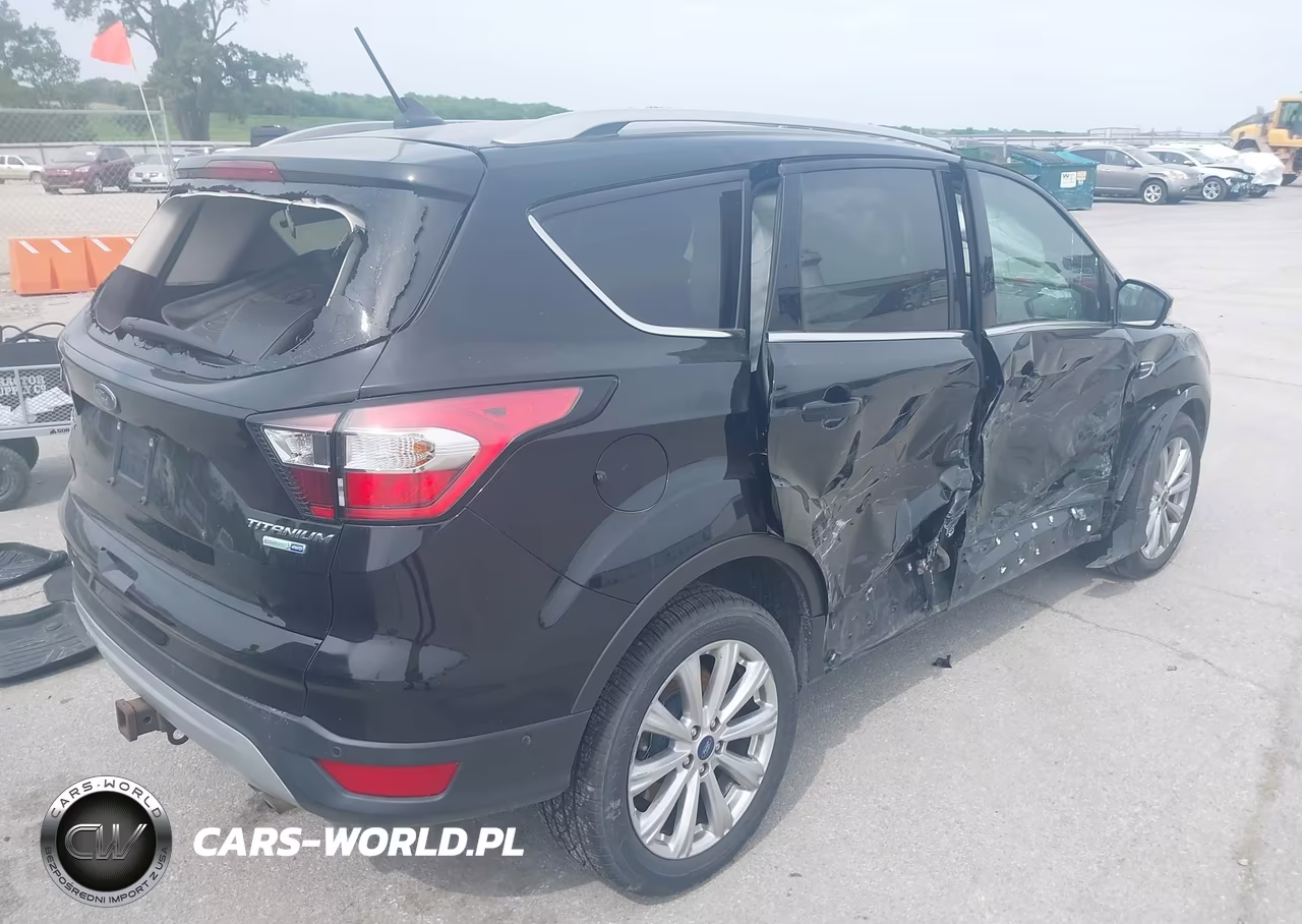 2018 Ford Escape Titanium VIN:1FMCU9J92JUA91880 - 4