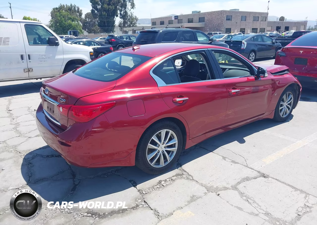2015 Infiniti Q50 Premium VIN:JN1BV7AR4FM408814 - 4