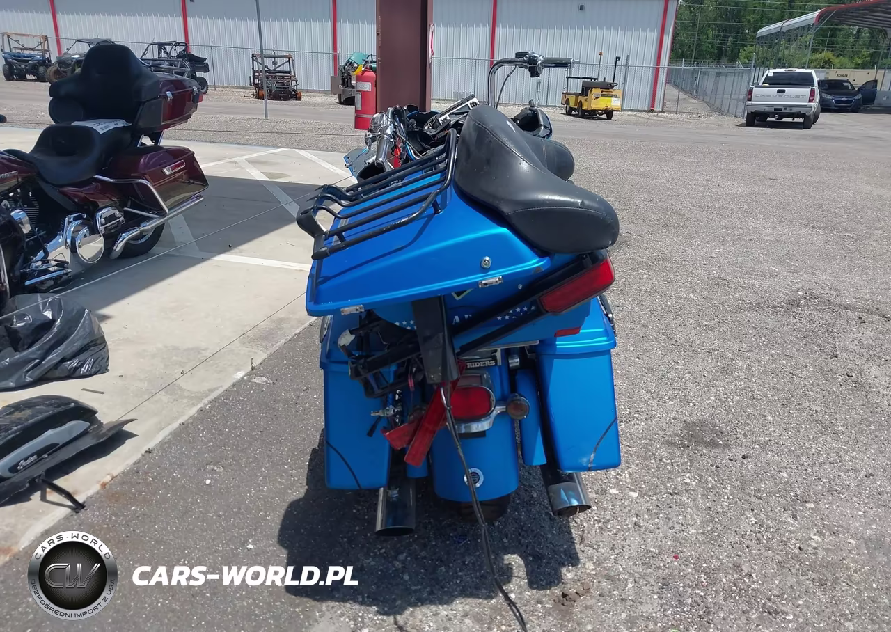 2011 Harley-Davidson Fltruse VIN:1HD1TA810BB956552 - 6