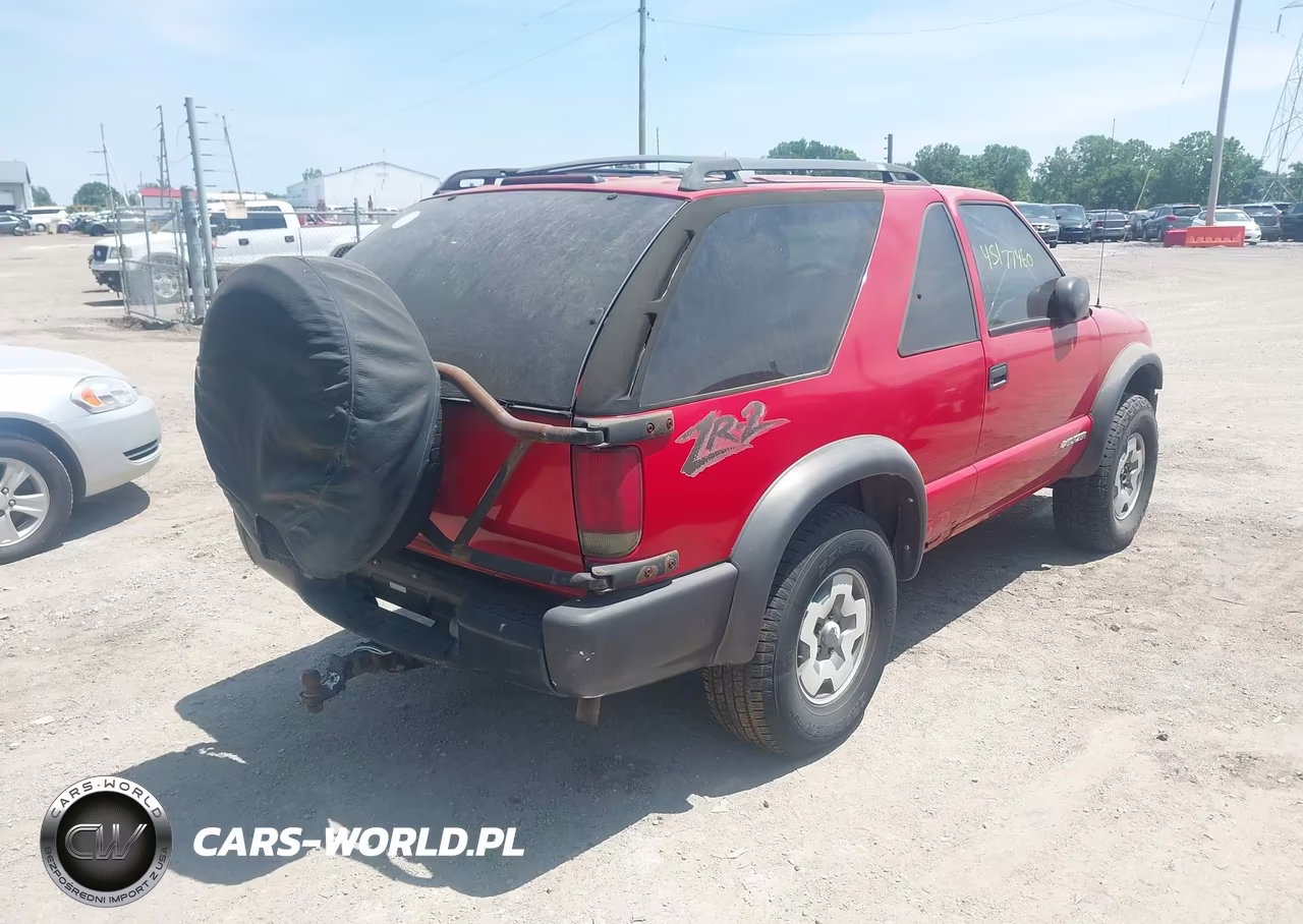 2004 Chevrolet Blazer Ls VIN:1GNCT18X14K127336 - 4