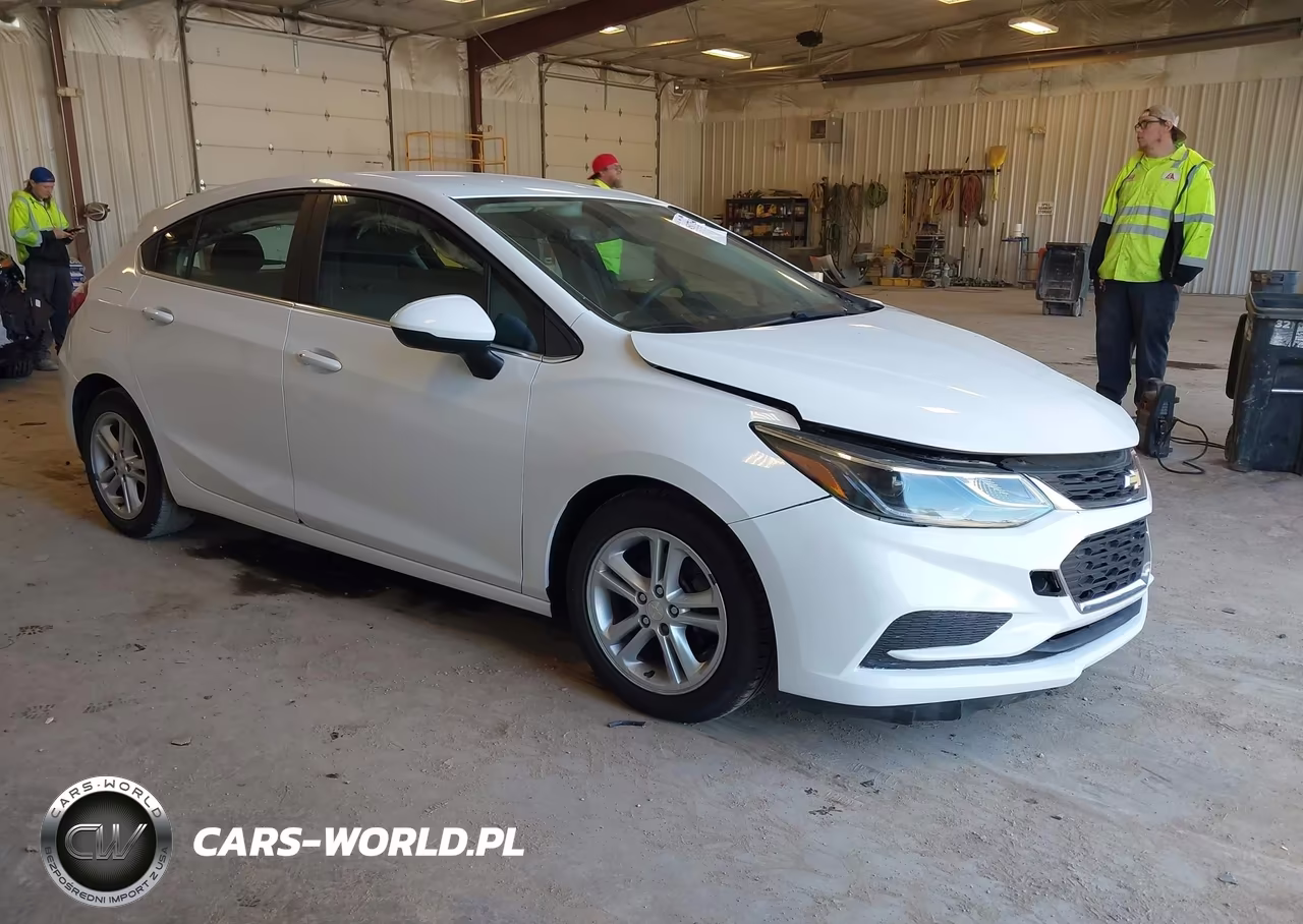 2017 Chevrolet Cruze Lt Auto – zdjęcie 1 z 16