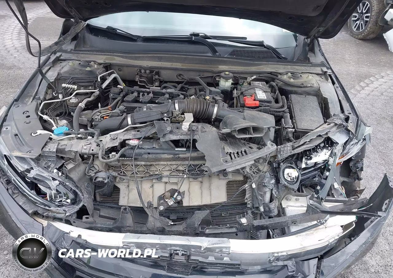 2018 Honda Accord Sport VIN:1HGCV1F3XJA223939 - 10