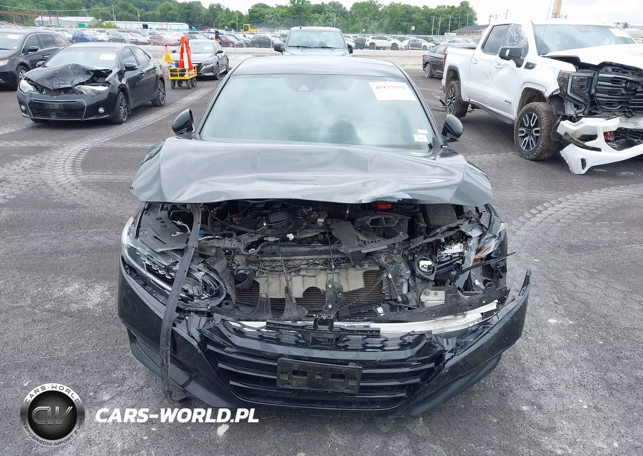 2018 Honda Accord Sport VIN:1HGCV1F3XJA223939 - 13