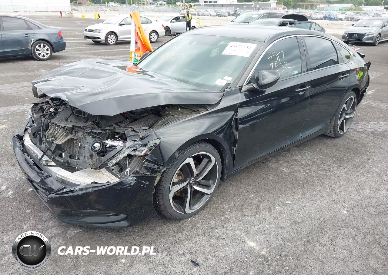 2018 Honda Accord Sport VIN:1HGCV1F3XJA223939 - 2