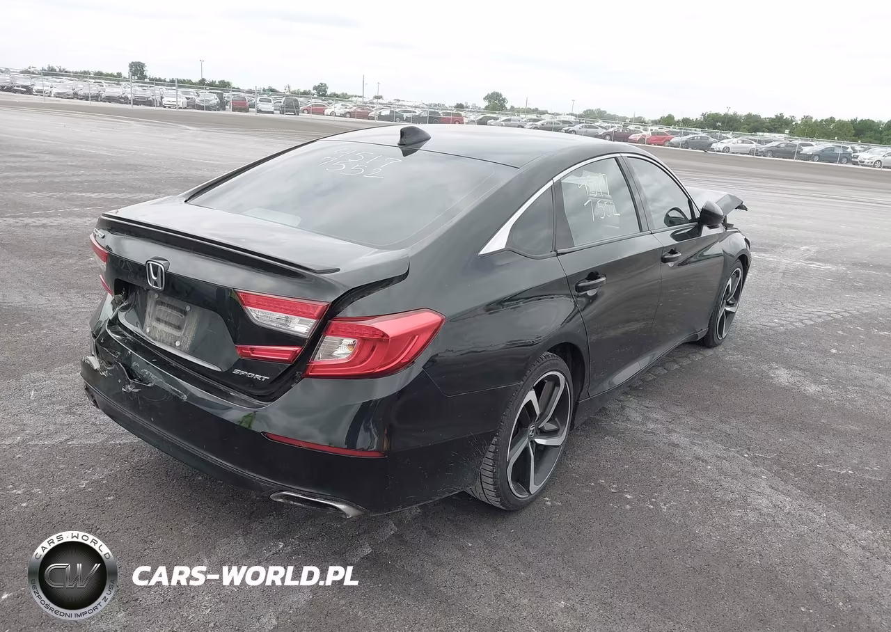 2018 Honda Accord Sport VIN:1HGCV1F3XJA223939 - 4