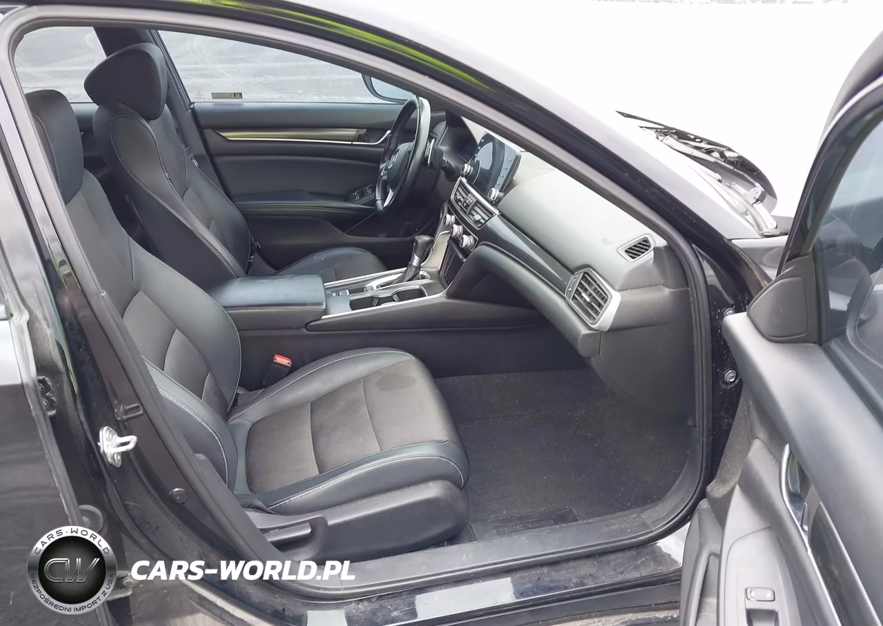 2018 Honda Accord Sport VIN:1HGCV1F3XJA223939 - 5