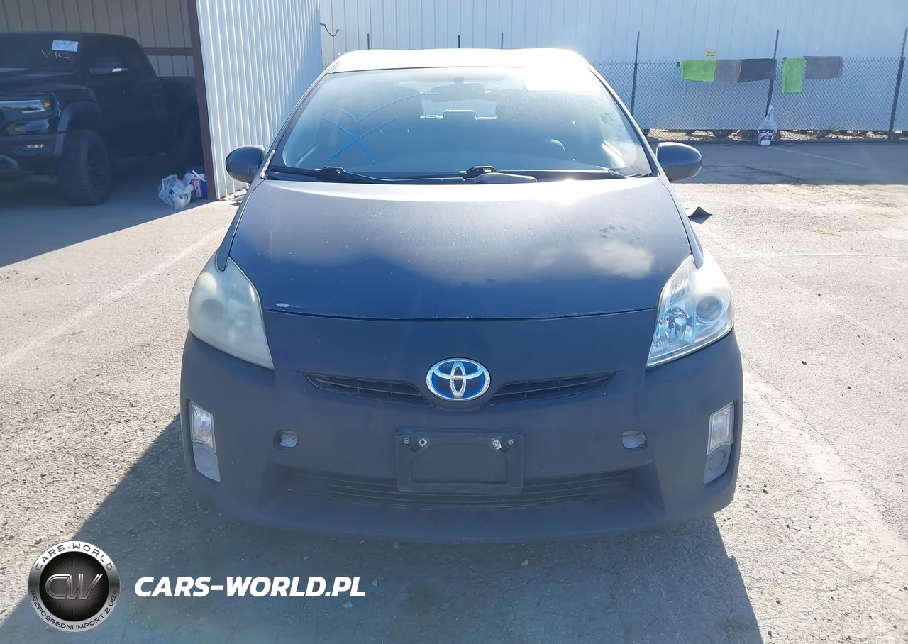 2011 Toyota Prius Three VIN:JTDKN3DU6B1365532 - 13