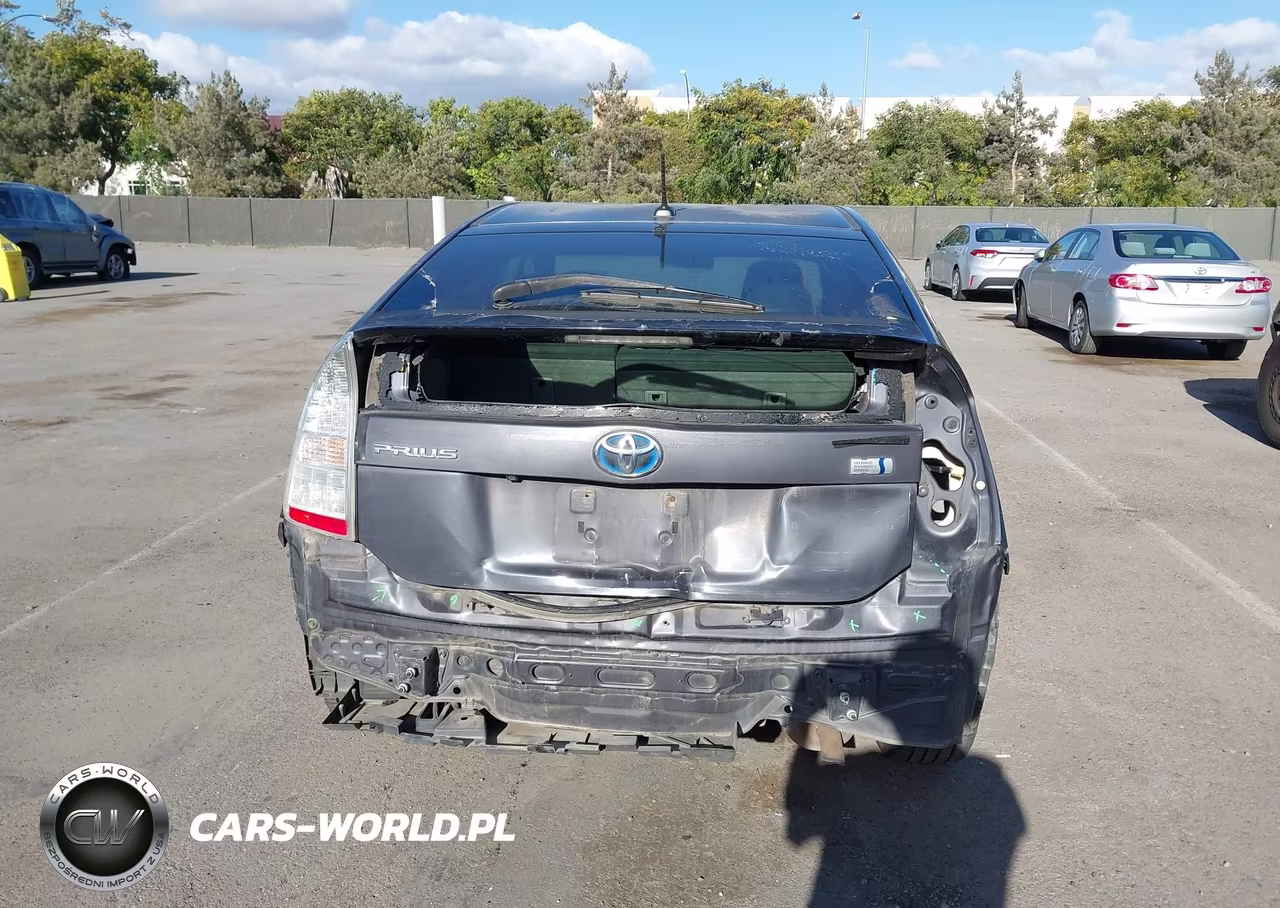 2011 Toyota Prius Three VIN:JTDKN3DU6B1365532 - 17