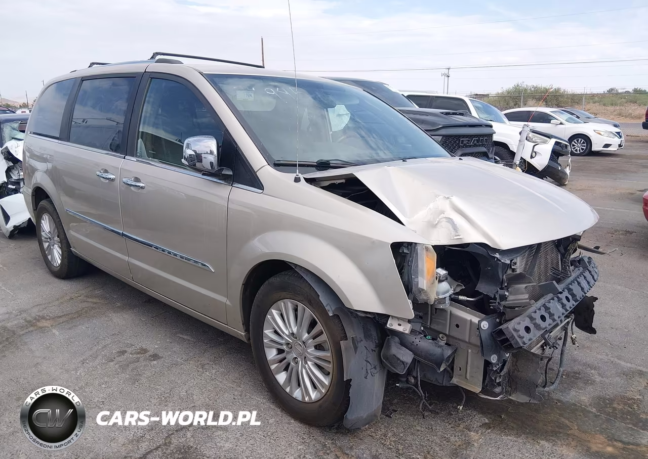 2014 Chrysler Town & Country Limited – zdjęcie 1 z 16