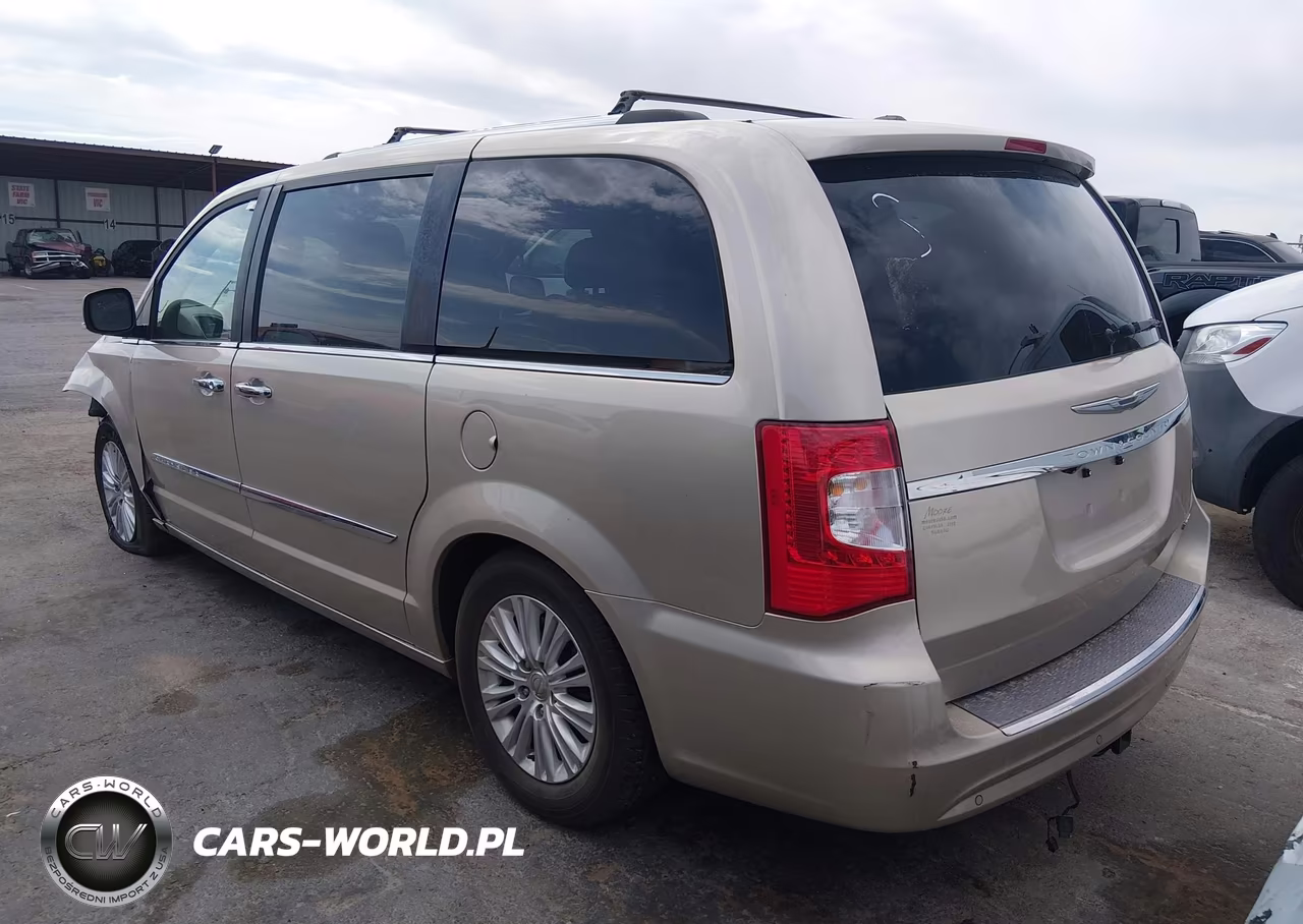2014 Chrysler Town & Country Limited VIN:2C4RC1GG8ER468577 - 3