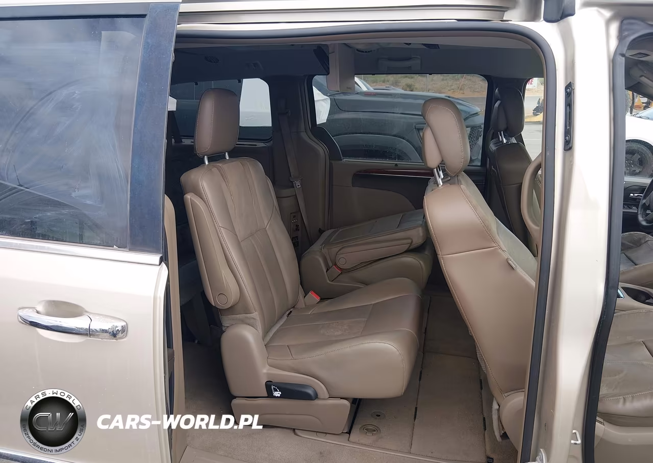 2014 Chrysler Town & Country Limited VIN:2C4RC1GG8ER468577 - 8
