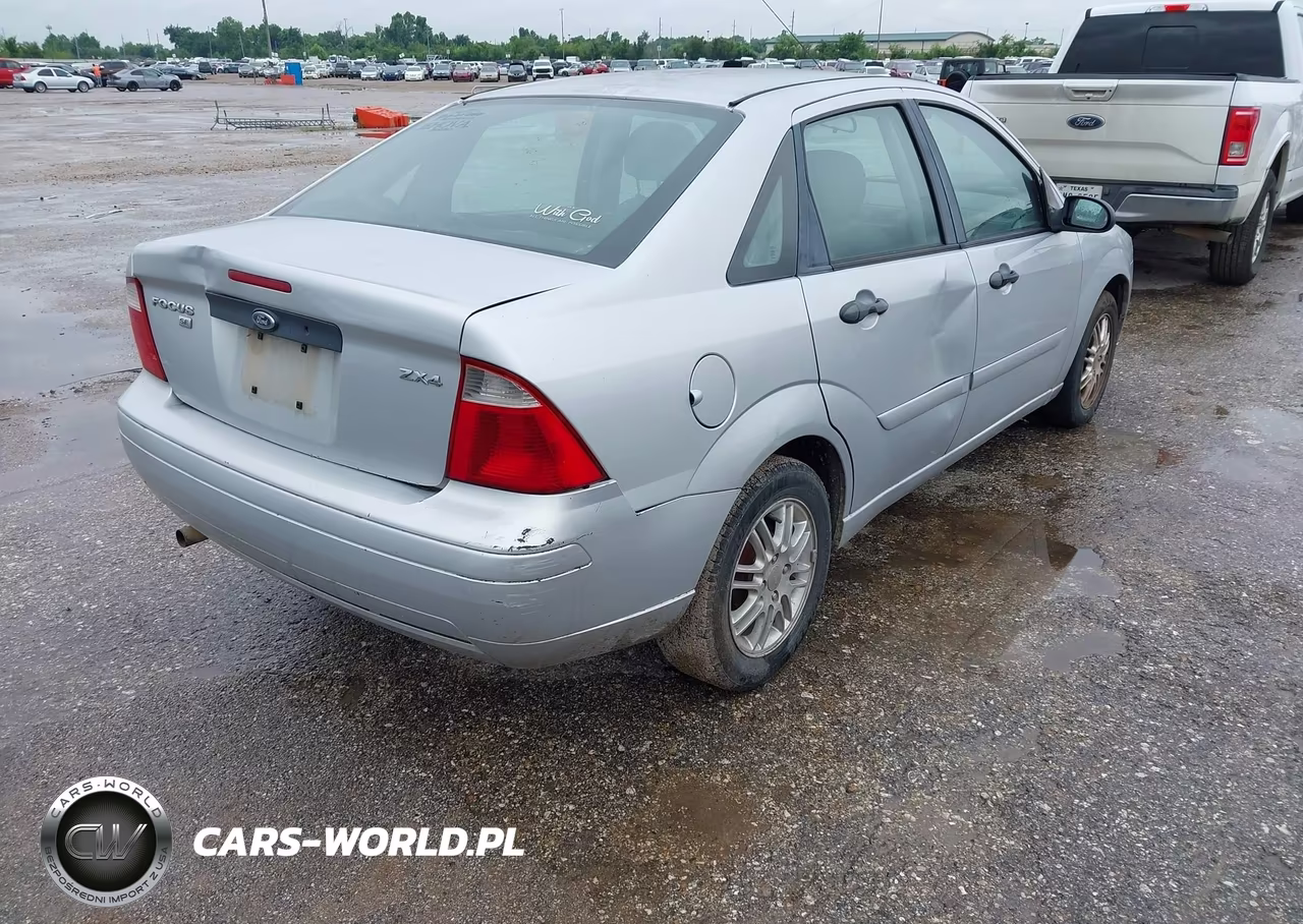 2006 Ford Focus Zx4 VIN:1FAFP34N26W242507 - 4