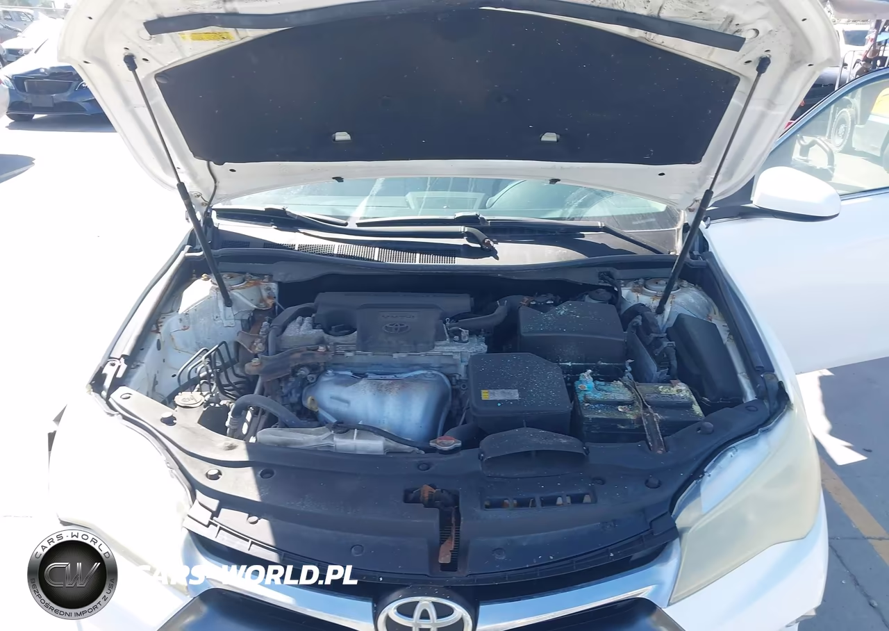 2016 Toyota Camry Le VIN:4T4BF1FK5GR535397 - 10