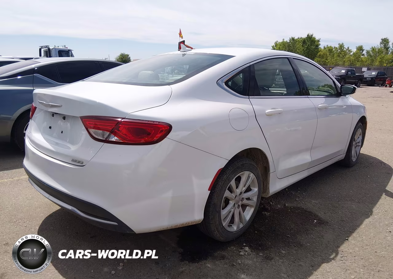 2017 Chrysler 200 Limited Platinum VIN:1C3CCCAB7HN504327 - 4