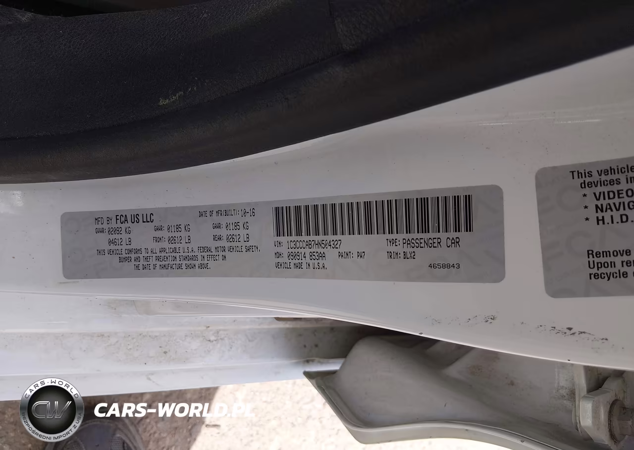 2017 Chrysler 200 Limited Platinum VIN:1C3CCCAB7HN504327 - 9
