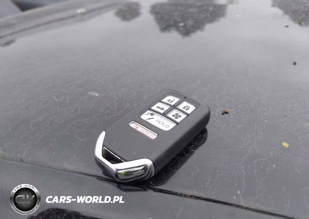 2021 Honda Clarity Plug-In Hybrid VIN:JHMZC5F13MC001139 - 11