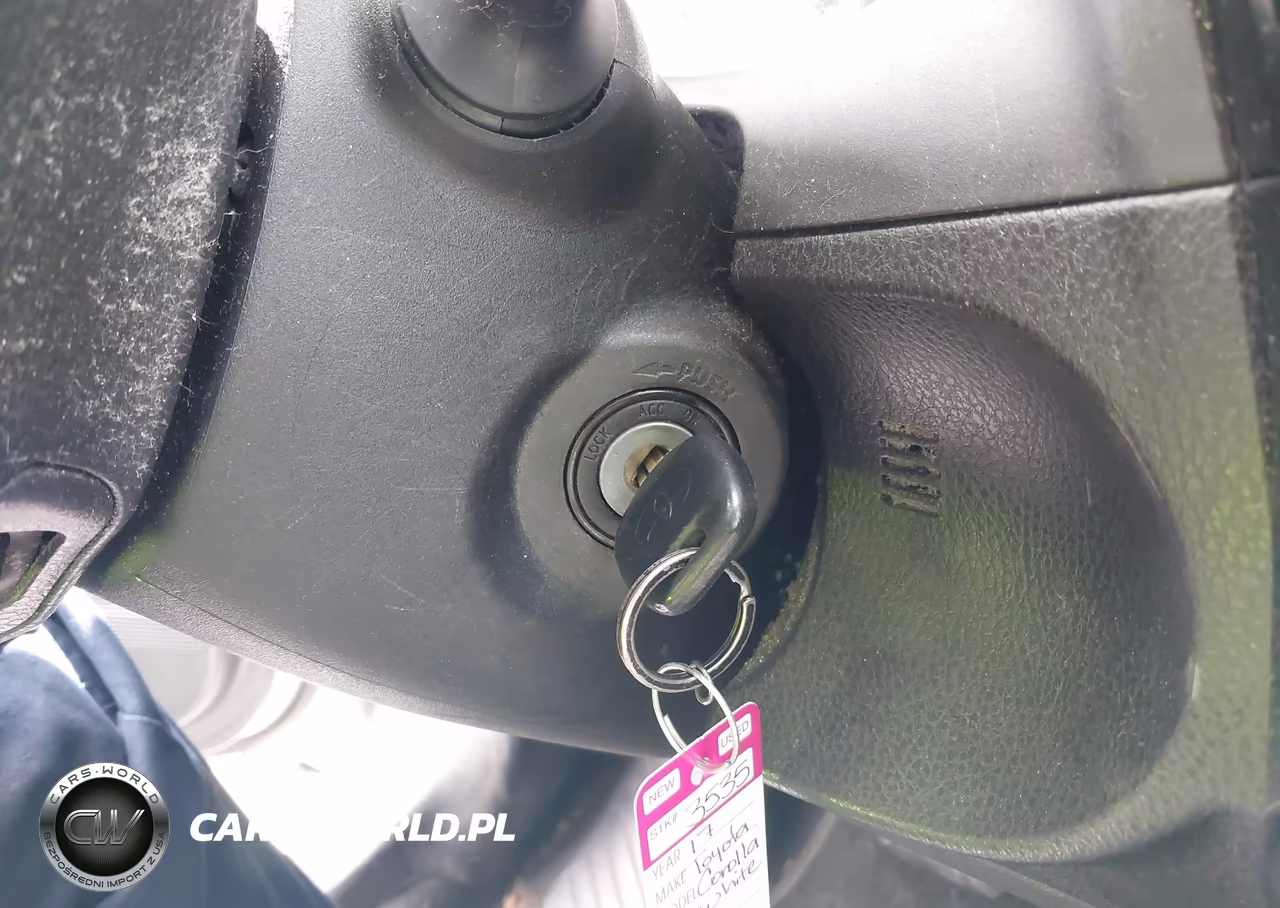 2017 Toyota Corolla Le VIN:5YFBURHE6HP703573 - 11