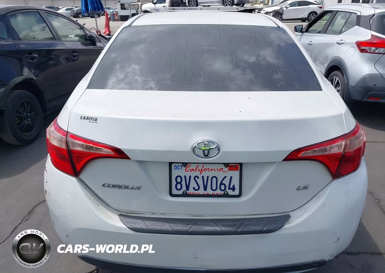2017 Toyota Corolla Le VIN:5YFBURHE6HP703573 - 17