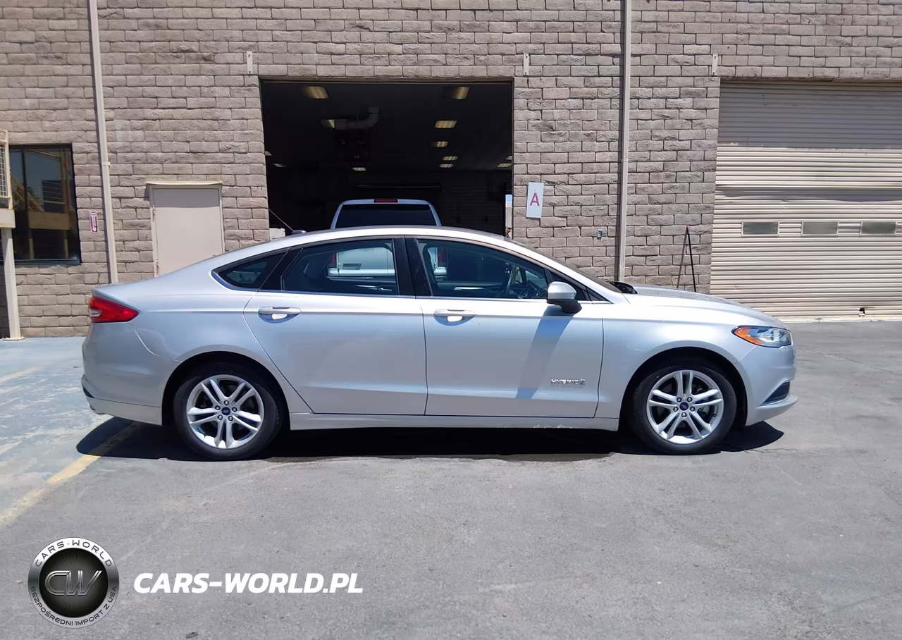 2018 Ford Fusion Hybrid S VIN:3FA6P0UU9JR271441 - 14