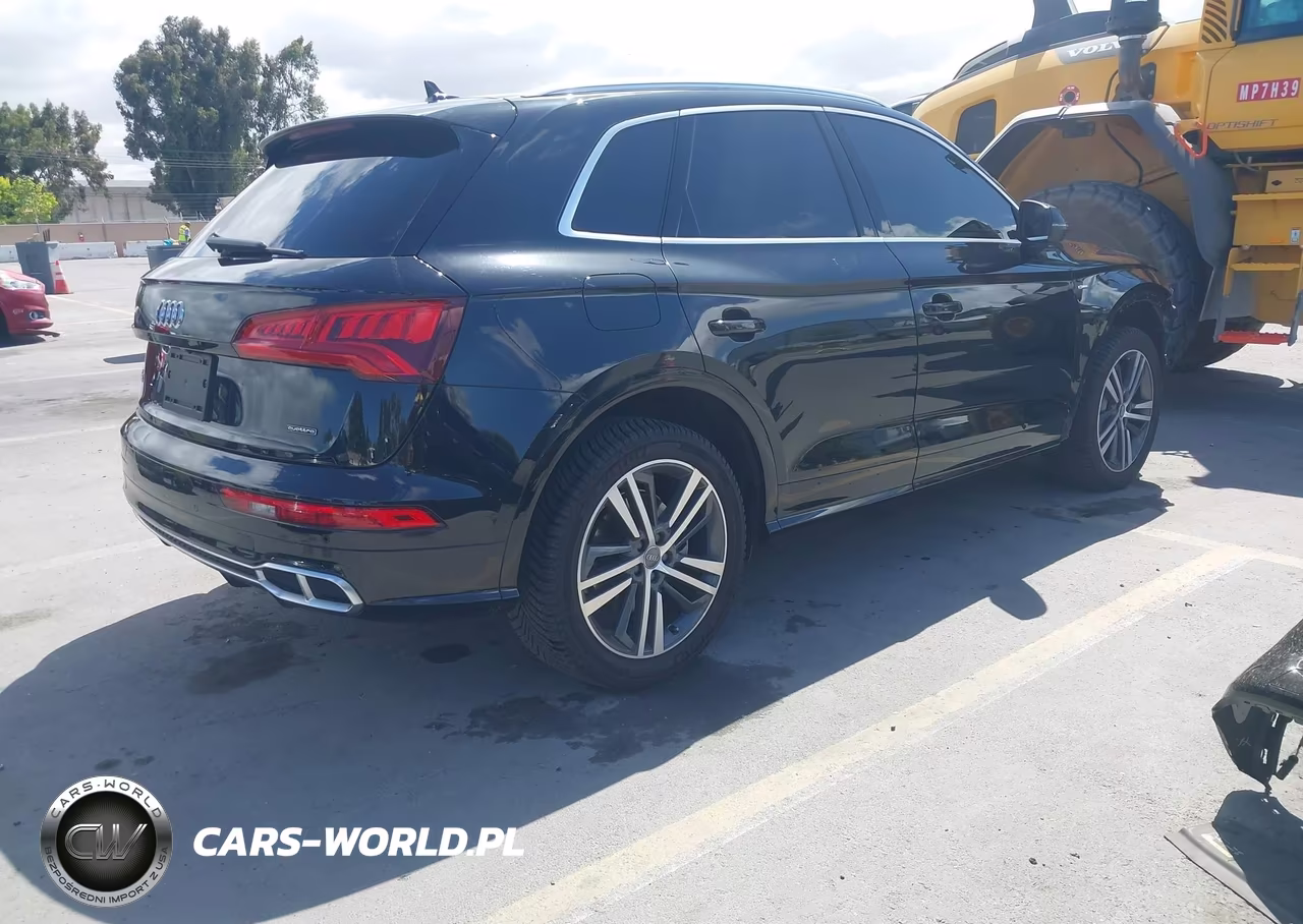 2020 Audi Q5 Premium Plus 55 Tfsi E Quattro S Tronic VIN:WA1E2AFY3L2045441 - 4