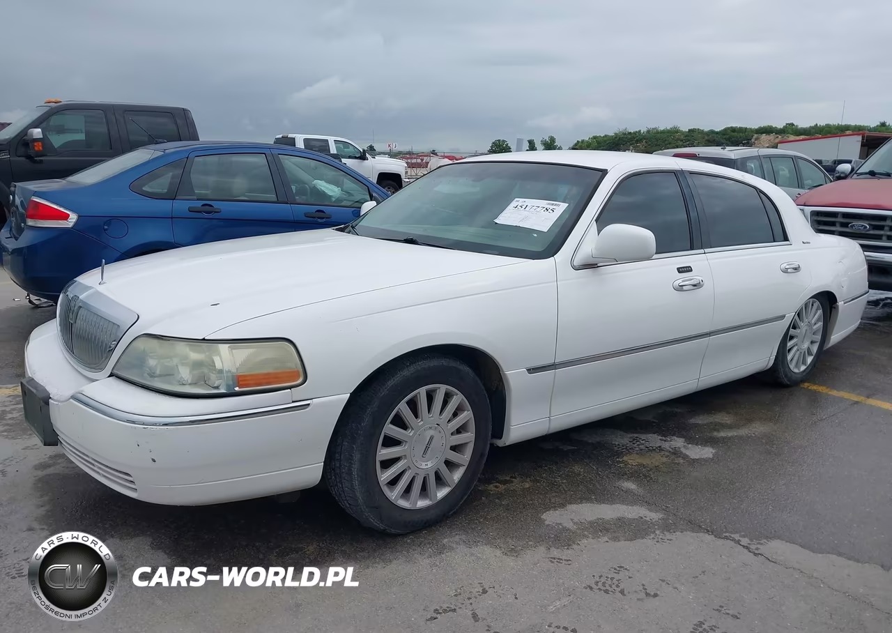 2004 Lincoln Town Car Signature VIN:1LNHM81W74Y606455 - 2