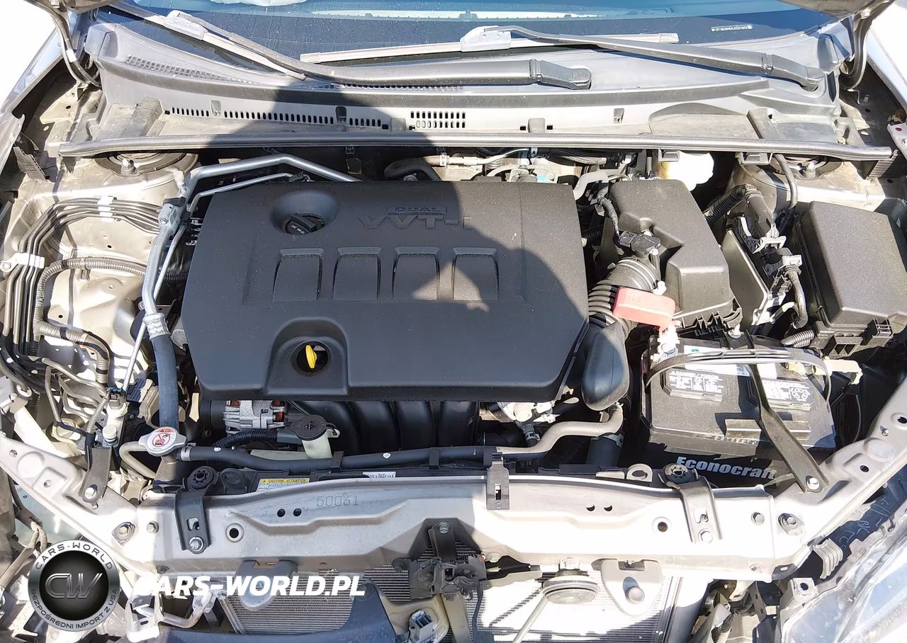 2018 Toyota Corolla Le VIN:2T1BURHE6JC021878 - 10