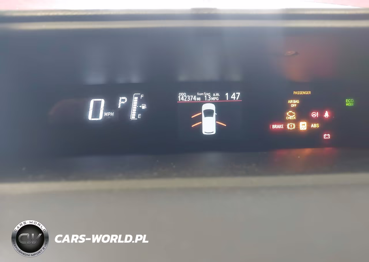 2015 Toyota Prius C Two VIN:JTDKDTB31F1101735 - 7