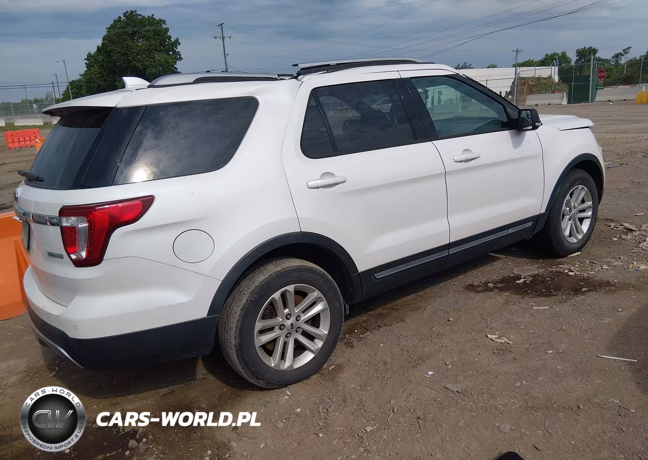 2016 Ford Explorer Xlt VIN:1FM5K7DH8GGA68777 - 4