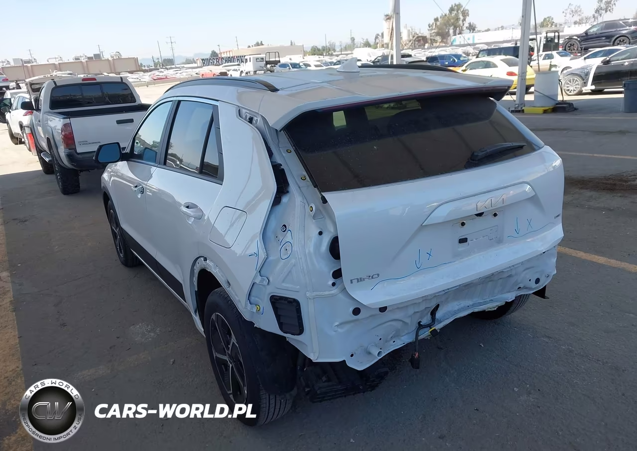 2025 Kia Niro Ex VIN:KNDCR3LE6S5257844 - 3