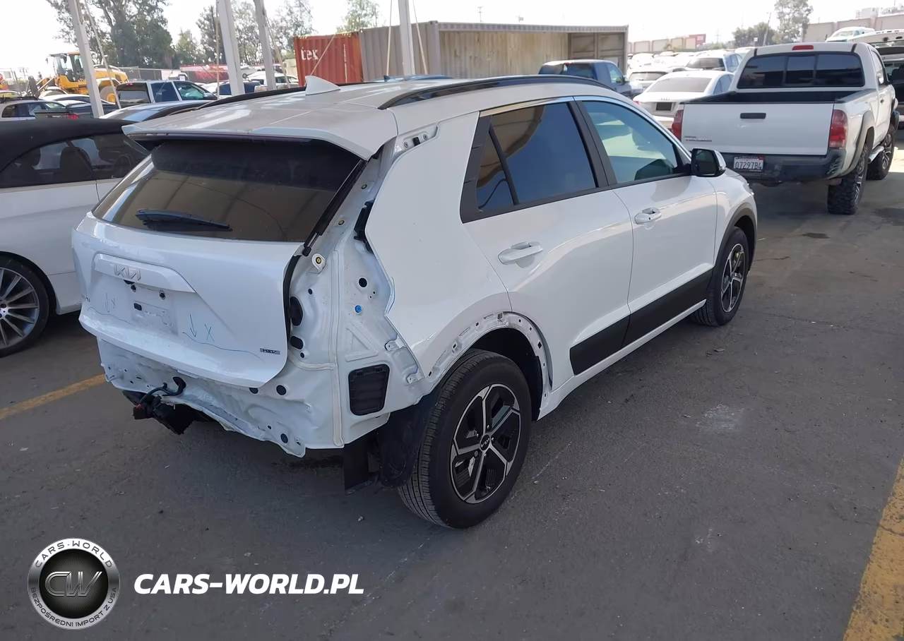 2025 Kia Niro Ex VIN:KNDCR3LE6S5257844 - 4