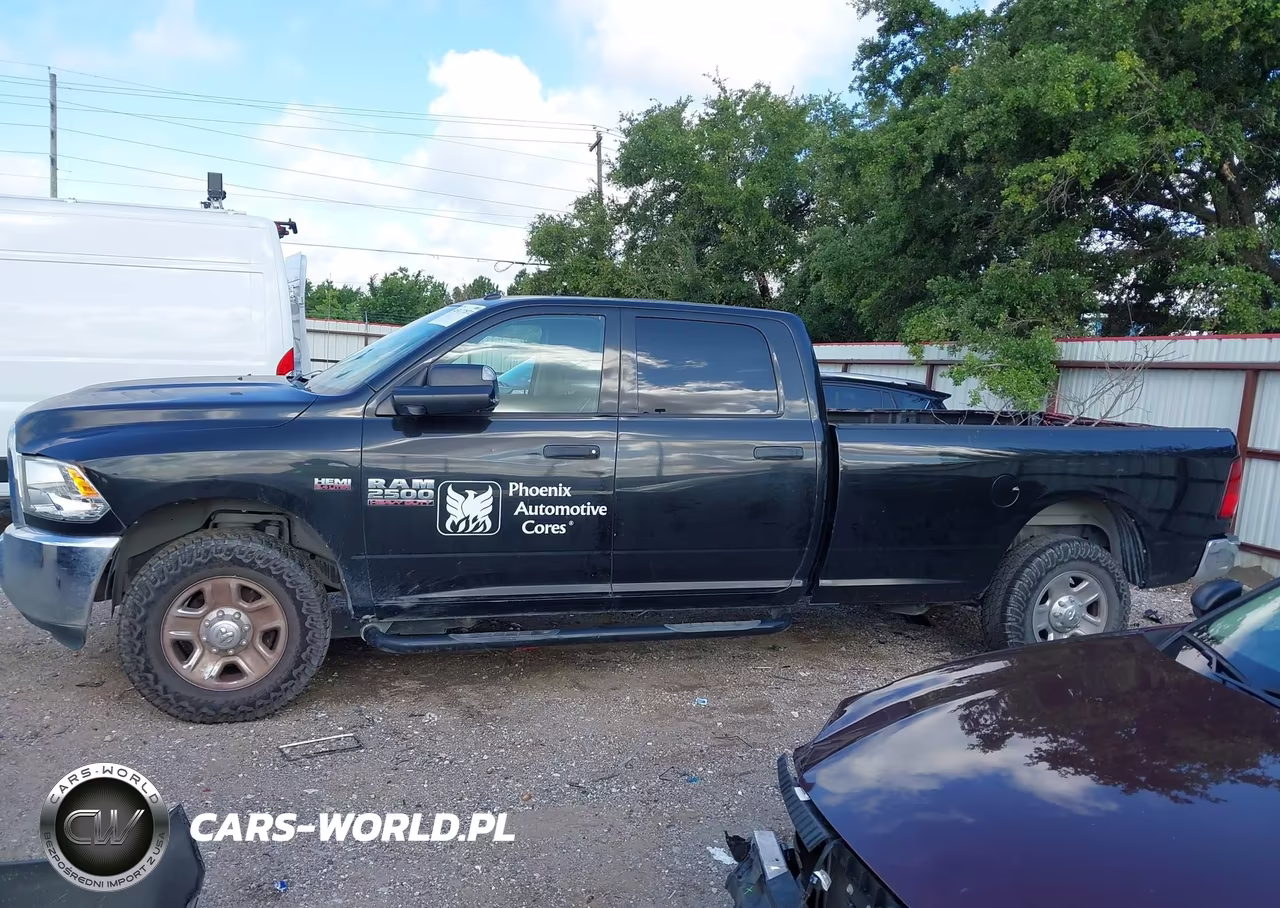 2017 Ram 2500 Tradesman 4X2 8' Box VIN:3C6UR4HJ7HG739988 - 13