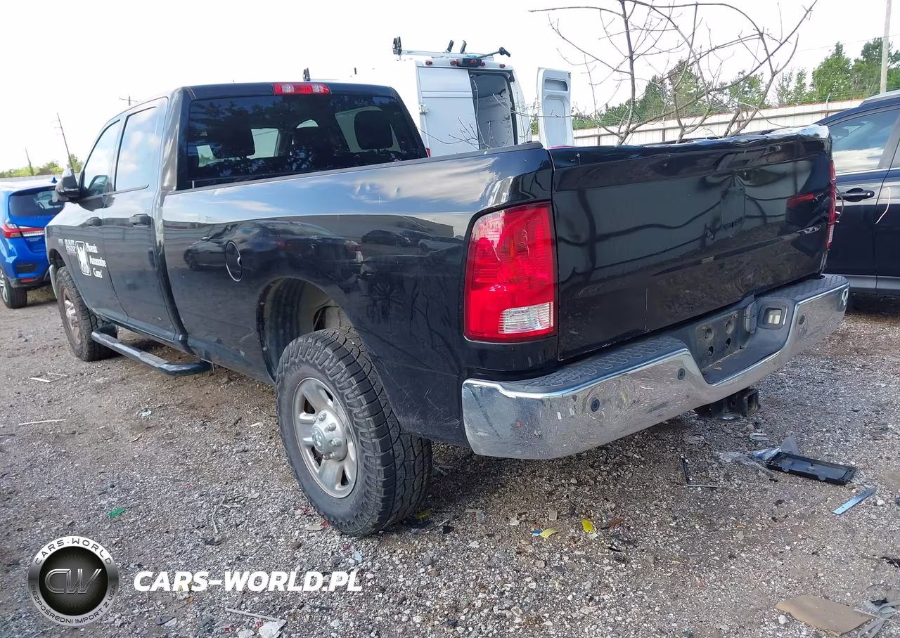 2017 Ram 2500 Tradesman 4X2 8' Box VIN:3C6UR4HJ7HG739988 - 3