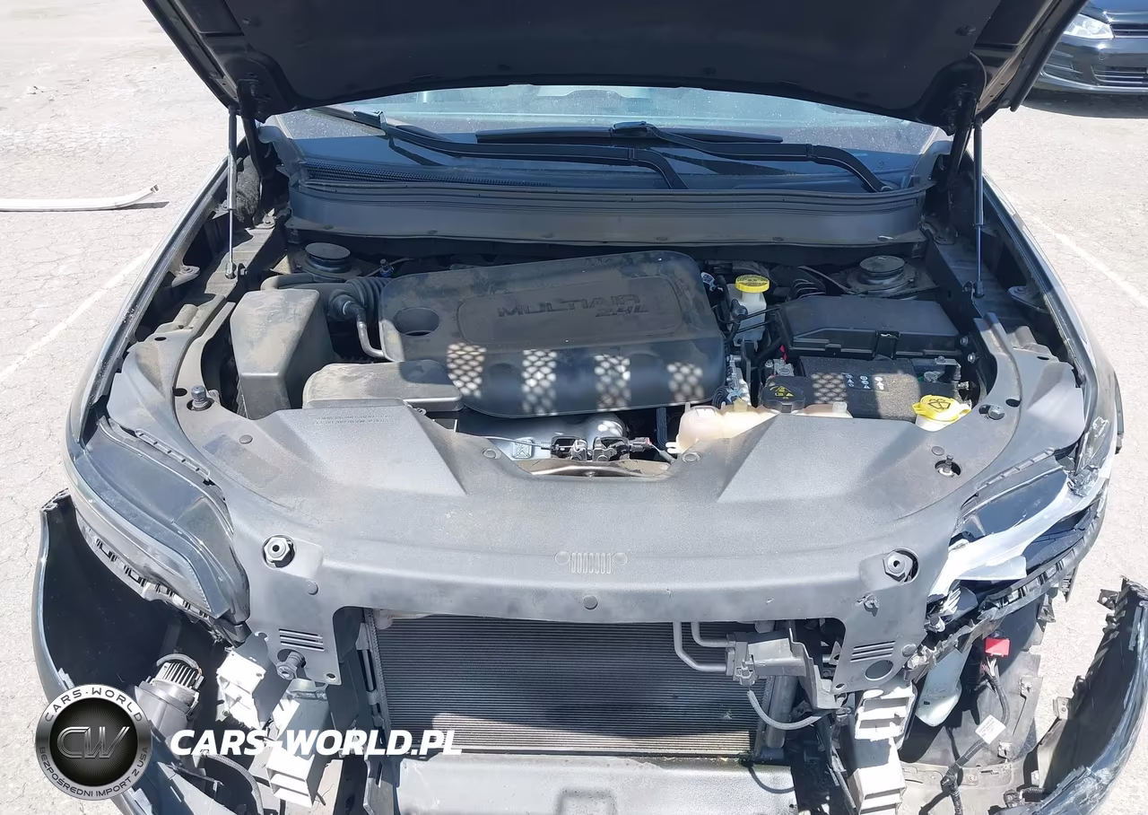2019 Jeep Cherokee Altitude Fwd VIN:1C4PJLLB2KD478829 - 10